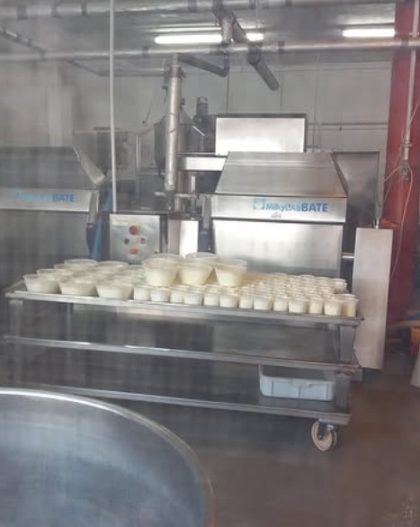 Zu Besuch in der FABBRICA LATTICINI L' ABBATE