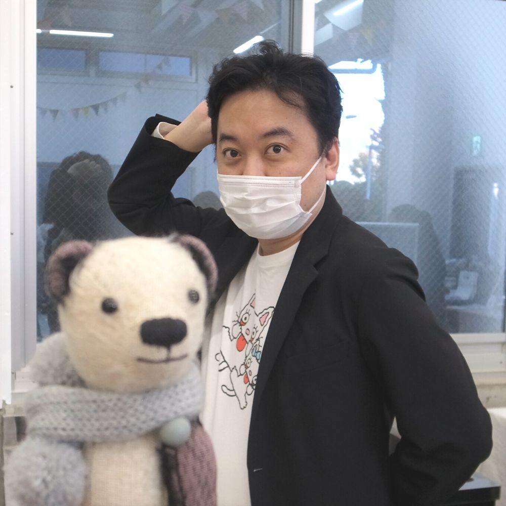 2日目のコーヒーをいれてくれた、クロセさん！ノンタン似合ってる！