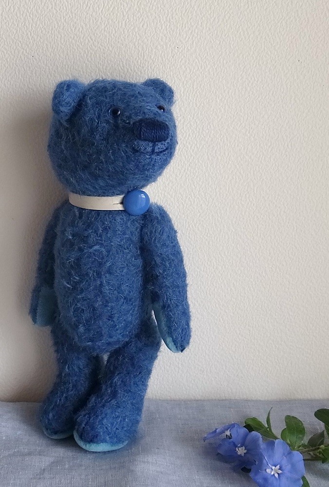 054 つゆくま stand 19cm ・ sit 14cm ・ weight 104g