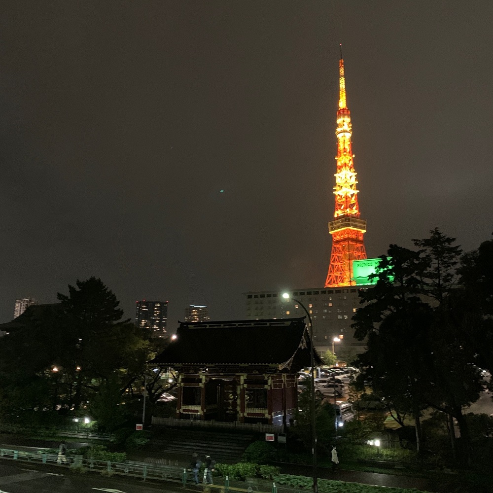 東京タワーのちかくに泊まったよ