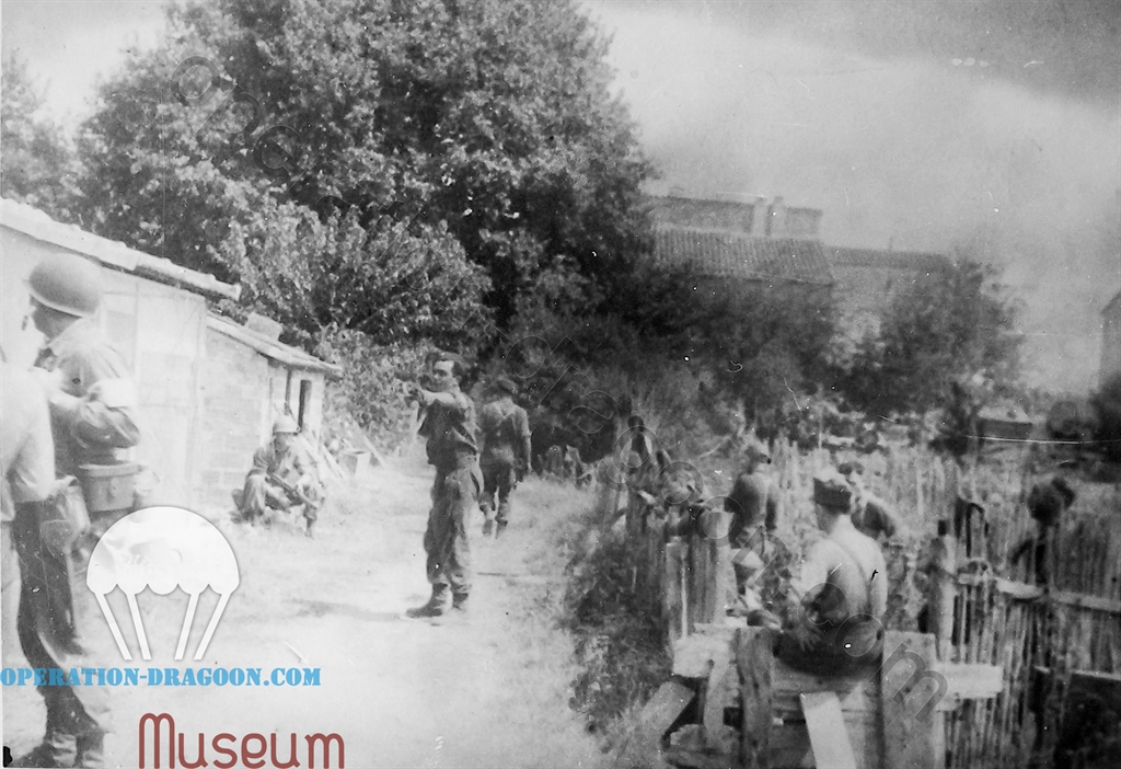 Troopers of the 1st ABTF and german prisonners on the right. Photo taken by M. COMPTON of the pathfinder platoon, August 15, 1944