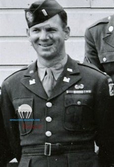 887th airborne engineer company 1st lieutnant John B. ADAMS