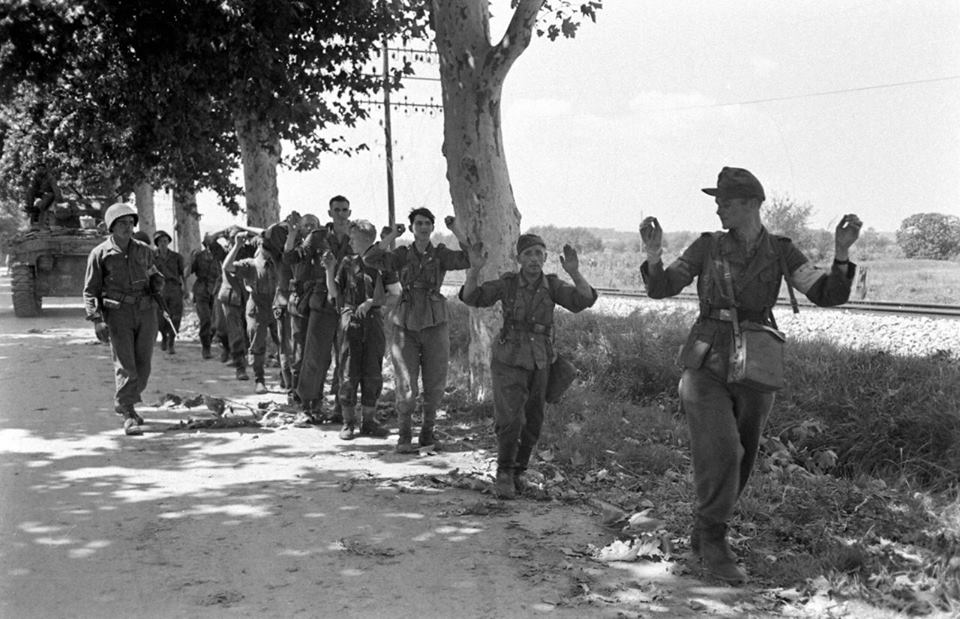 German prisonners in Brignoles, liberated by the 3rd US Infantry Division (source:Nara)