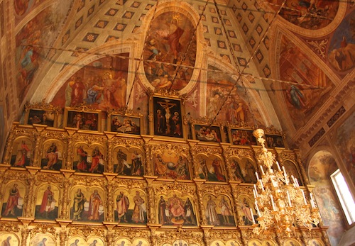 Erlöser-Verklärungskathedrale im Kreml mit tollen Fresken und Ikonenwand