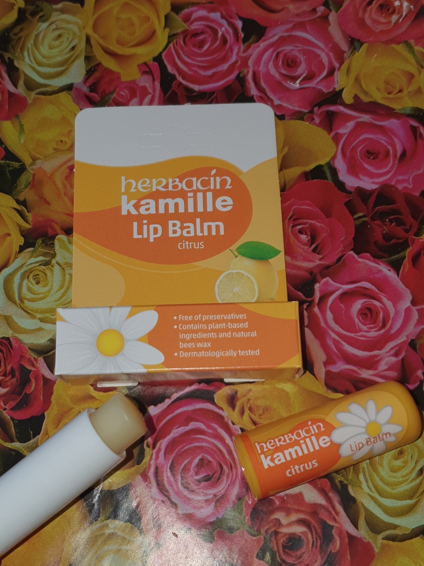 Herbacin hatte in Moment eine Bloggeraktion, ich hatte leider nicht das Glück dabei zu sein, jedoch als kleinen Trost habe ich eine von 5 Sets ( was es zu gewinnen gab ) testen dürften. Einfach so Nett!