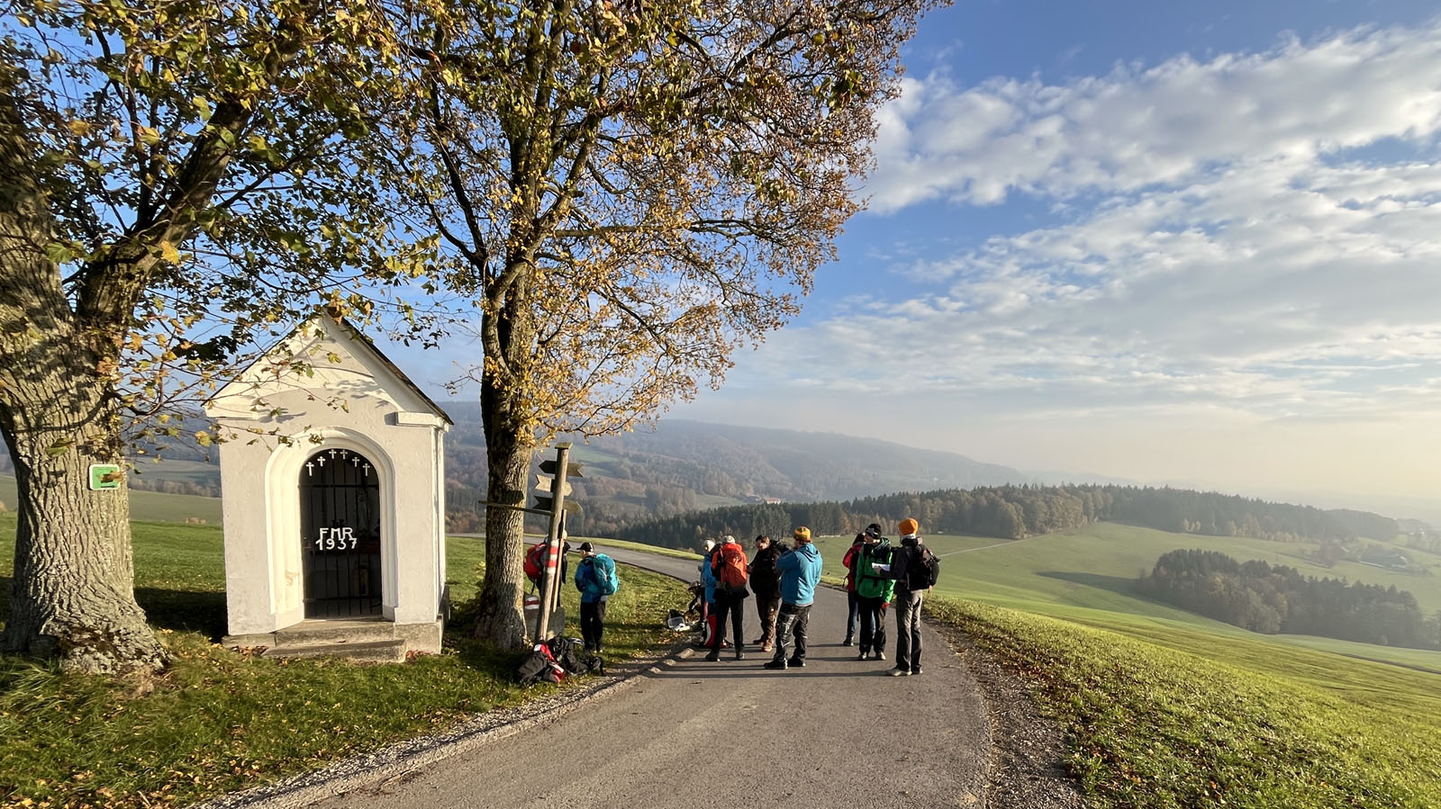 Tag 2: Kurze Rast beim Gerichtsberg, von dort weiter nach Rohr am Gebirge.