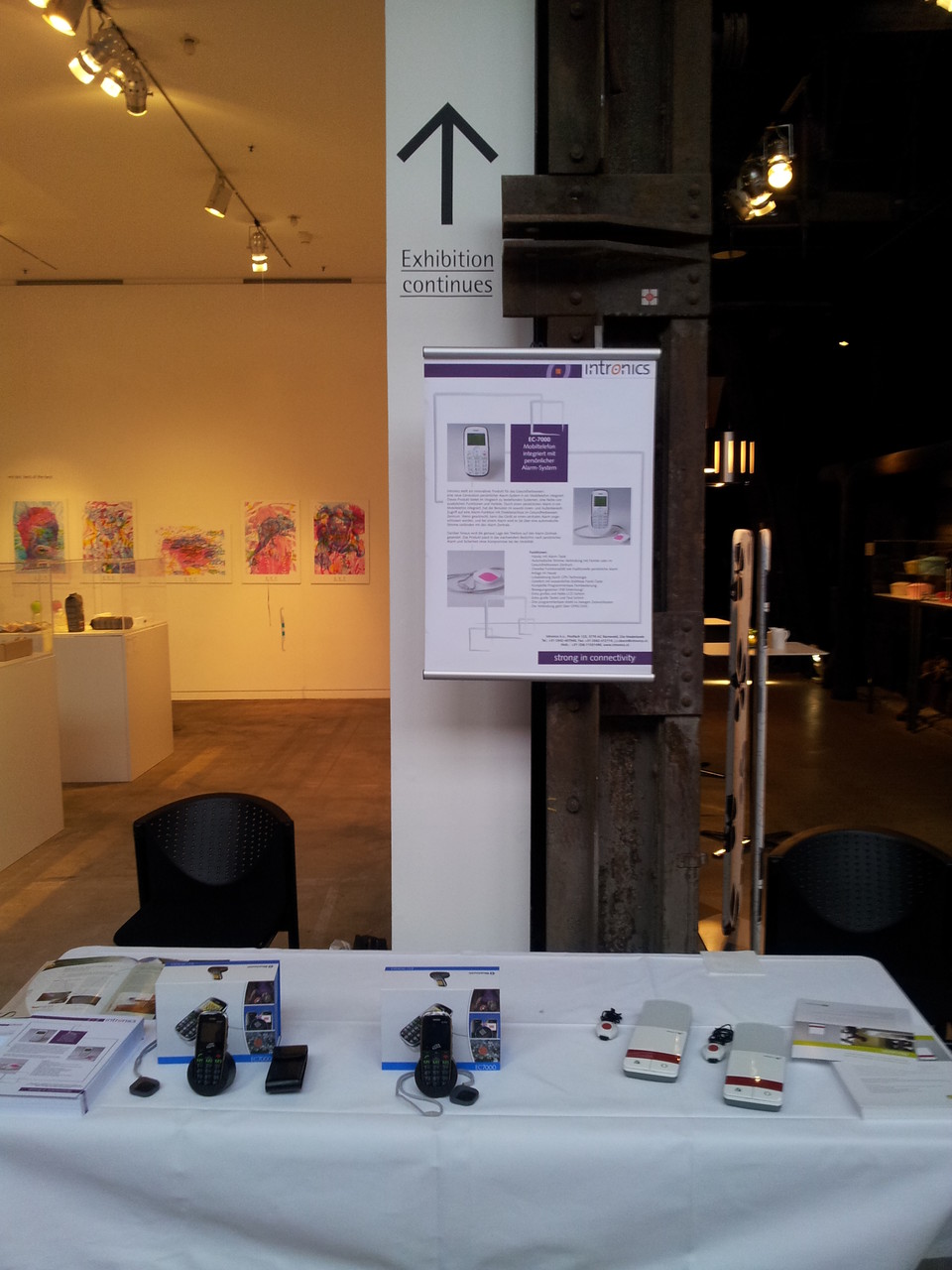 Fall Detect elderly emergency mobile phone EC7000 - Germany