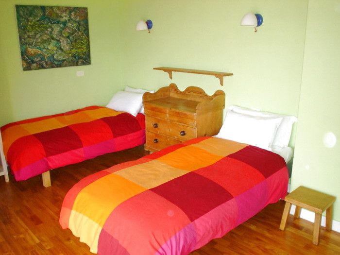 Im 4. Schlafzimmer befinden sich 2 Einzelbetten.