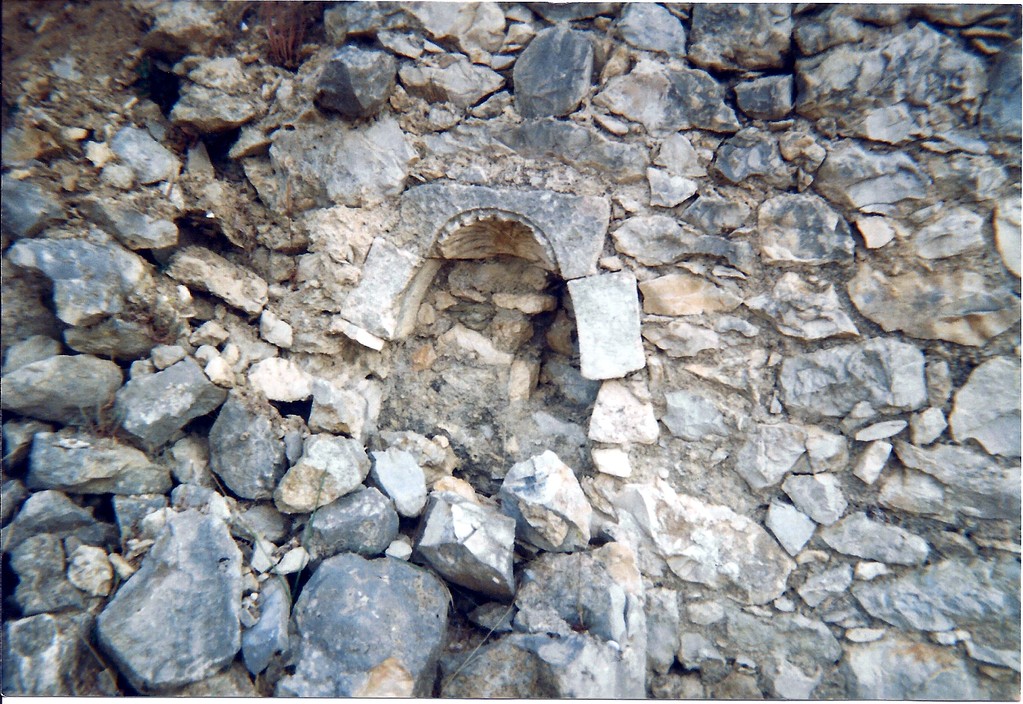 Niche probablement cestige de l'église en 1725