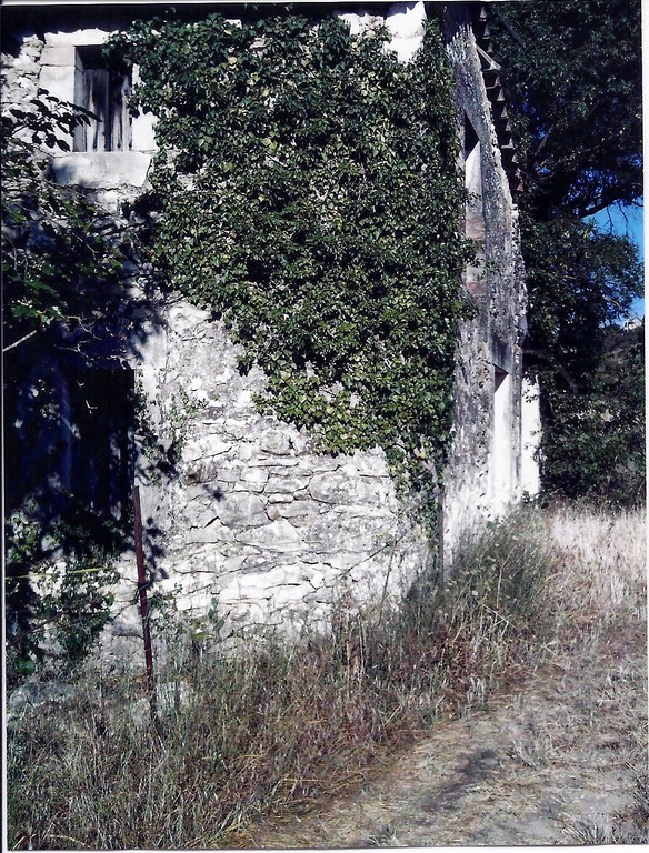 La grange de Lauron sur le Chemin entrée Nord . 1995