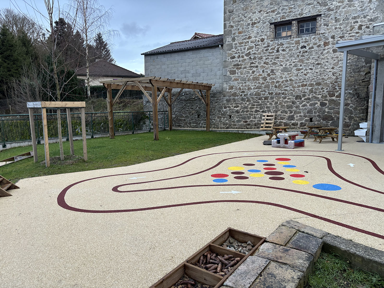 2024 - Amgt du jardin extérieur de la crèche - Montfaucon (43)- 110 000€ HT