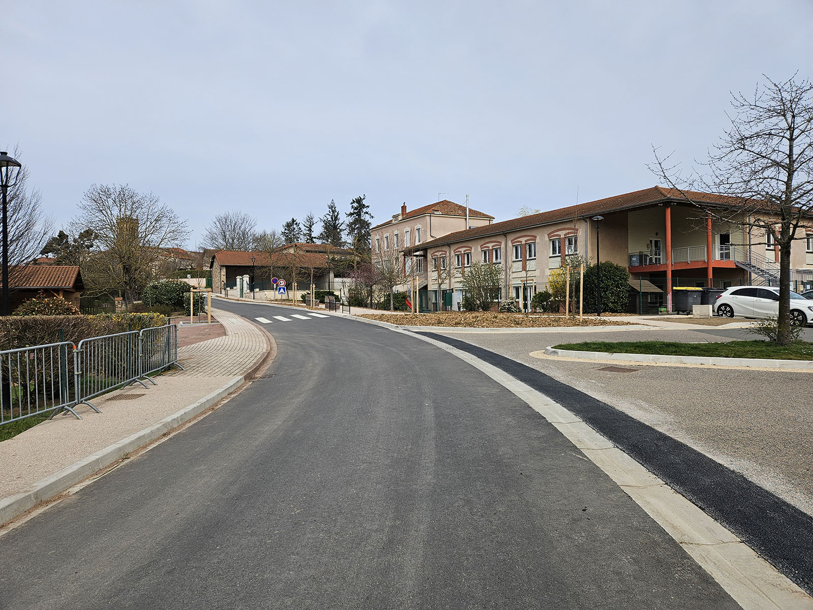 2024 - Sécurisation des abords de l'école (42)- Cordelle - 100 000€ HT