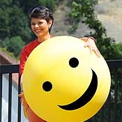 Niccel bei Schamüberwindungsübungen