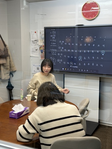 渡韓30回の70代が挑む！世田谷・祖師谷の韓国語教室で起きた感動エピソード