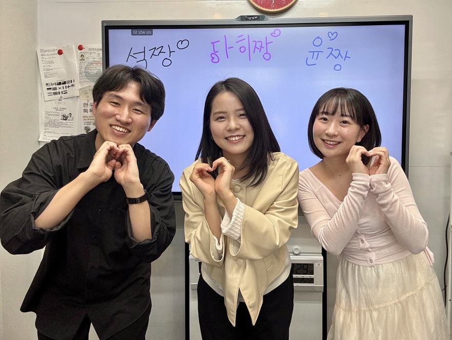 韓国語教室の先生たちが集合！ビジュ強めの4名で撮影してきました