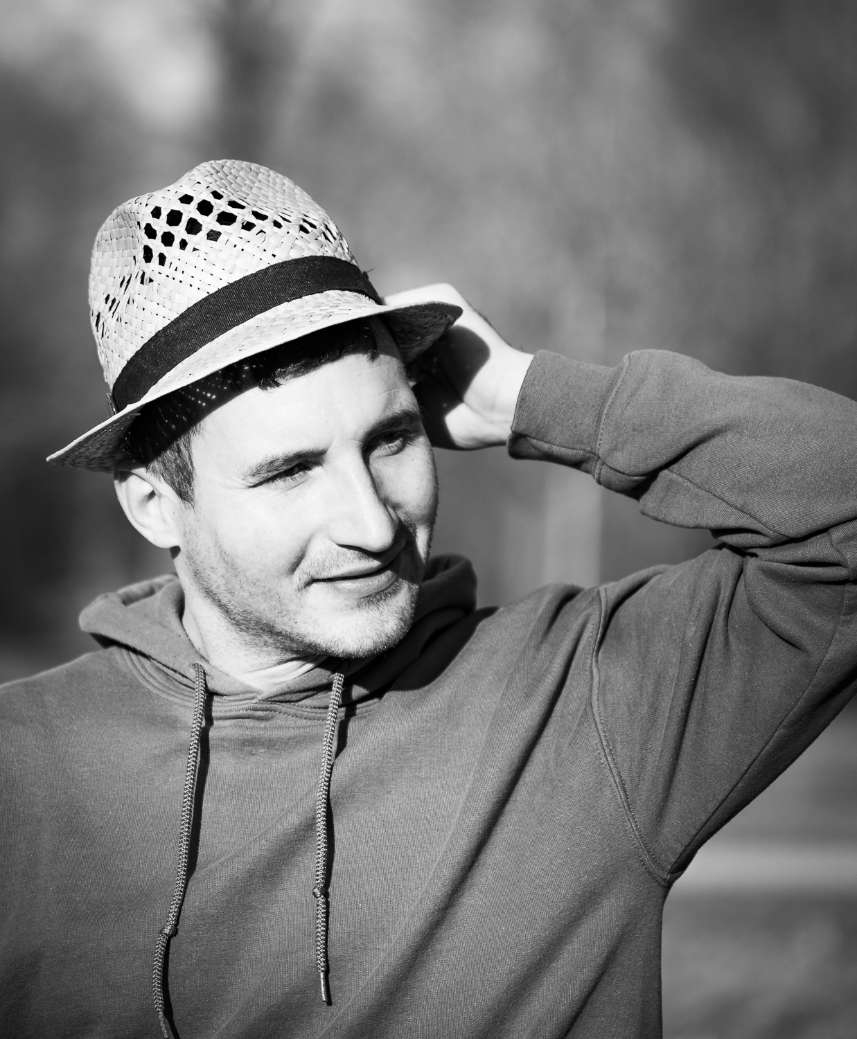 Portrait Danny Jüngling Strohhut Pictures