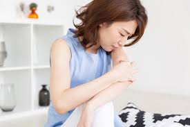 ストレスで肌がかゆい？実は関係あるんです！〜ストレスと皮膚の深い関係〜