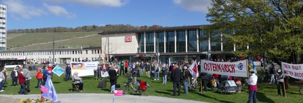 31.03.2021 LBH auf dem Ostermarsch in Würzburg; Foto: Privat