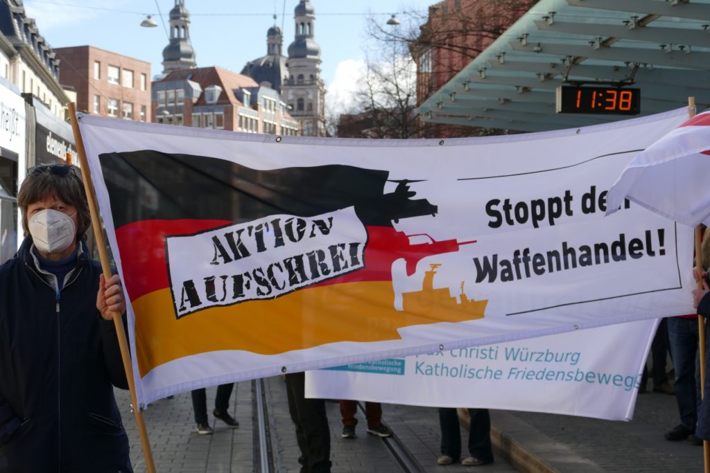 31.03.2021 LBH auf dem Ostermarsch in Würzburg; Foto: Privat