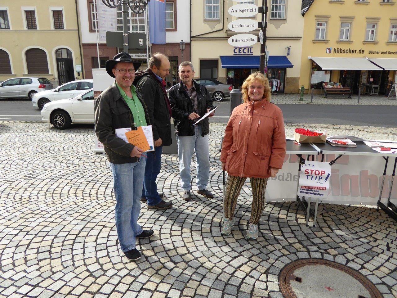 ‎30. ‎September ‎2015 Infostand zur Anti-TTIP-Aktion in Haßfurt (GRÜNE, ÖDP, DGB, LBH); Foto: Privat