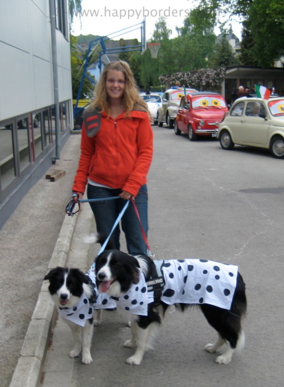 Joëlle mit ihren "Dalmatinern" Jay und Mia