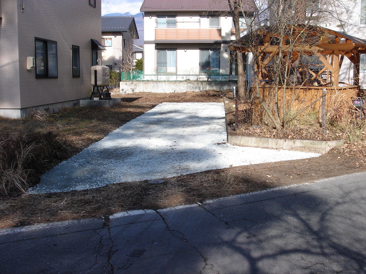 西軽井沢（御代田町）　住宅砕石敷き
