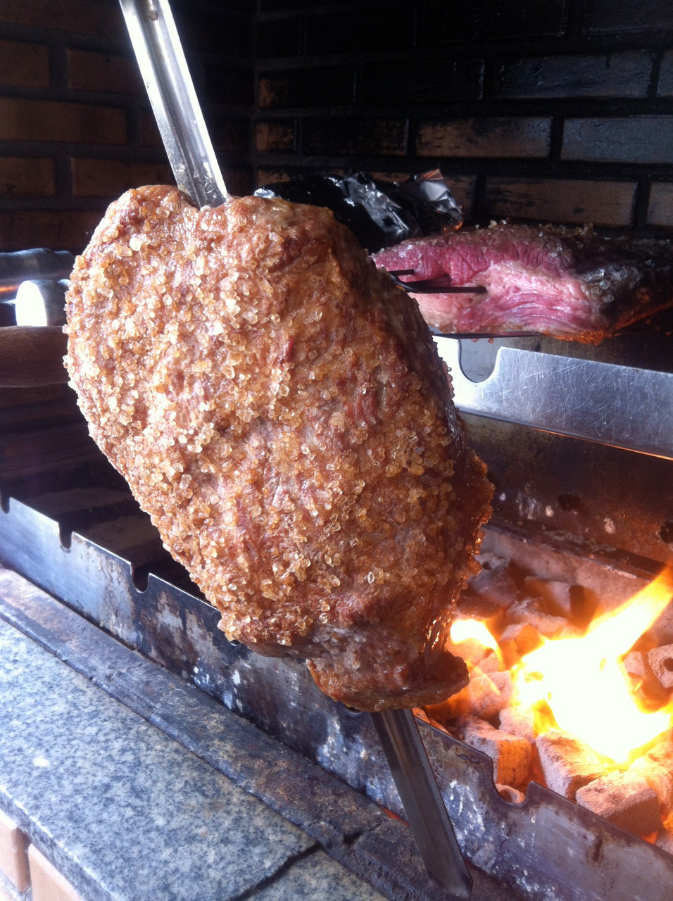 【シュラスコ】Cupim: クピン（牛こぶ肉）時間をかけて焼くからほろほろとくずれるように柔らかい　-ショウパーナ ガーデン-