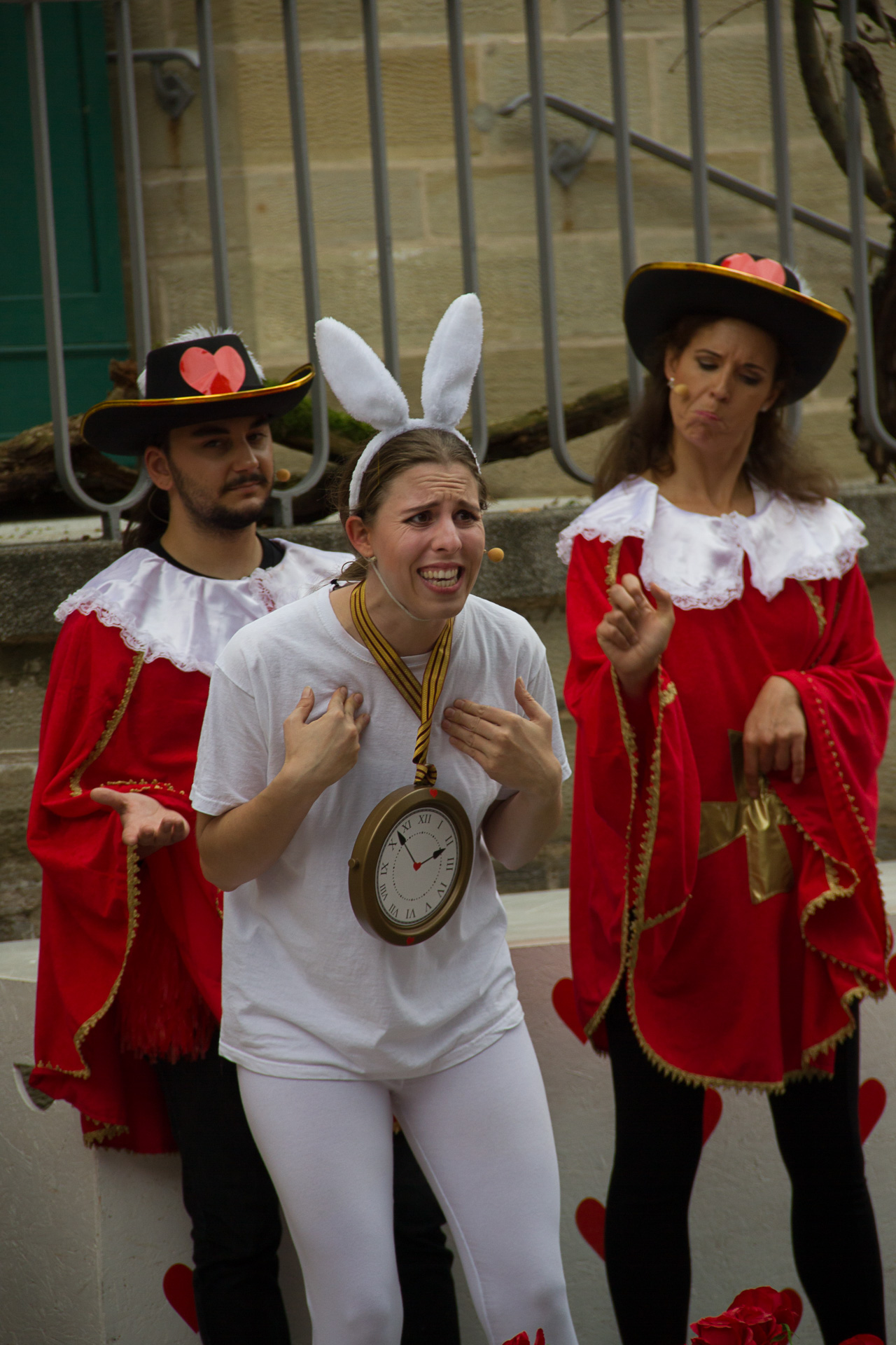 2018: Das weiße Kaninchen in Alice im Wunderland