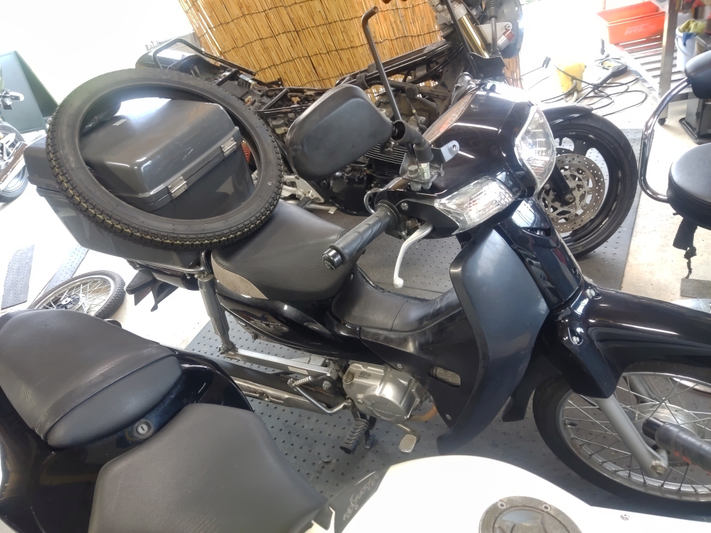 ホンダ　カブ