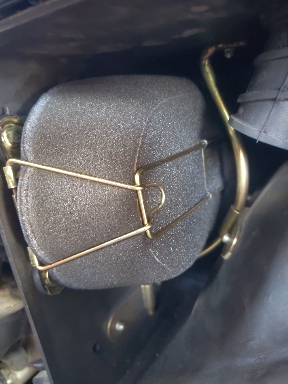 エアクリーナ清掃再利用します
