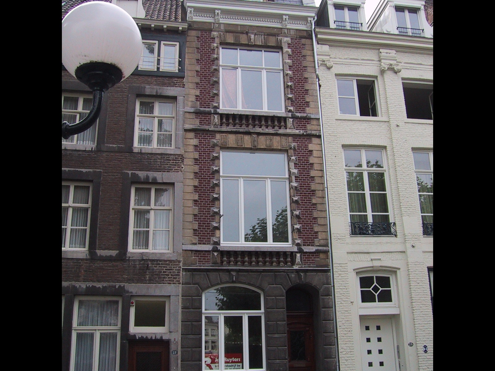 houten ramen in Maastricht, Vrijthof