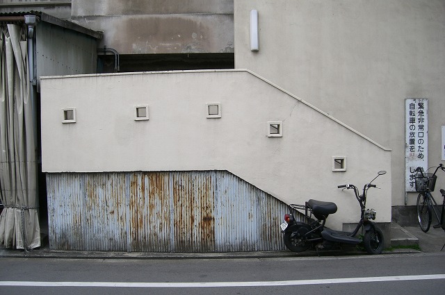 非常口階段