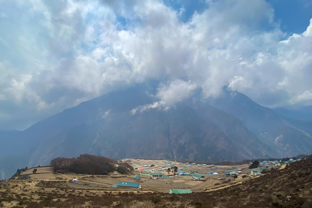 Das Dorf Phortse gilt als eines der schönstgelegenen Sherpadörfer im Khumbu