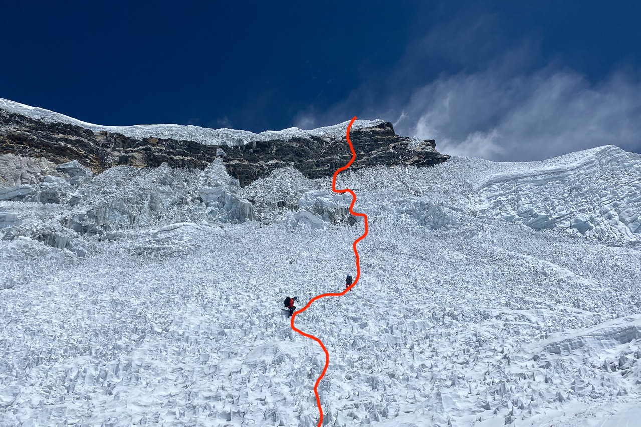 Mit rot ist die ungefähre Auf- und Abstiegsroute eingezeichnet.