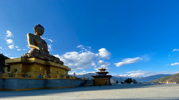 Die grosse Buddhastatue im Hauptort Thimphu