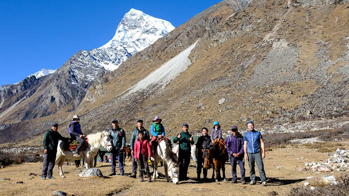 Da es keine lokalen Guides gibt, welche die Route kennen, haben wir gleich einige zur Rekognoszierung mitgenommen und es waren alle begeistert von diesem Trekking.