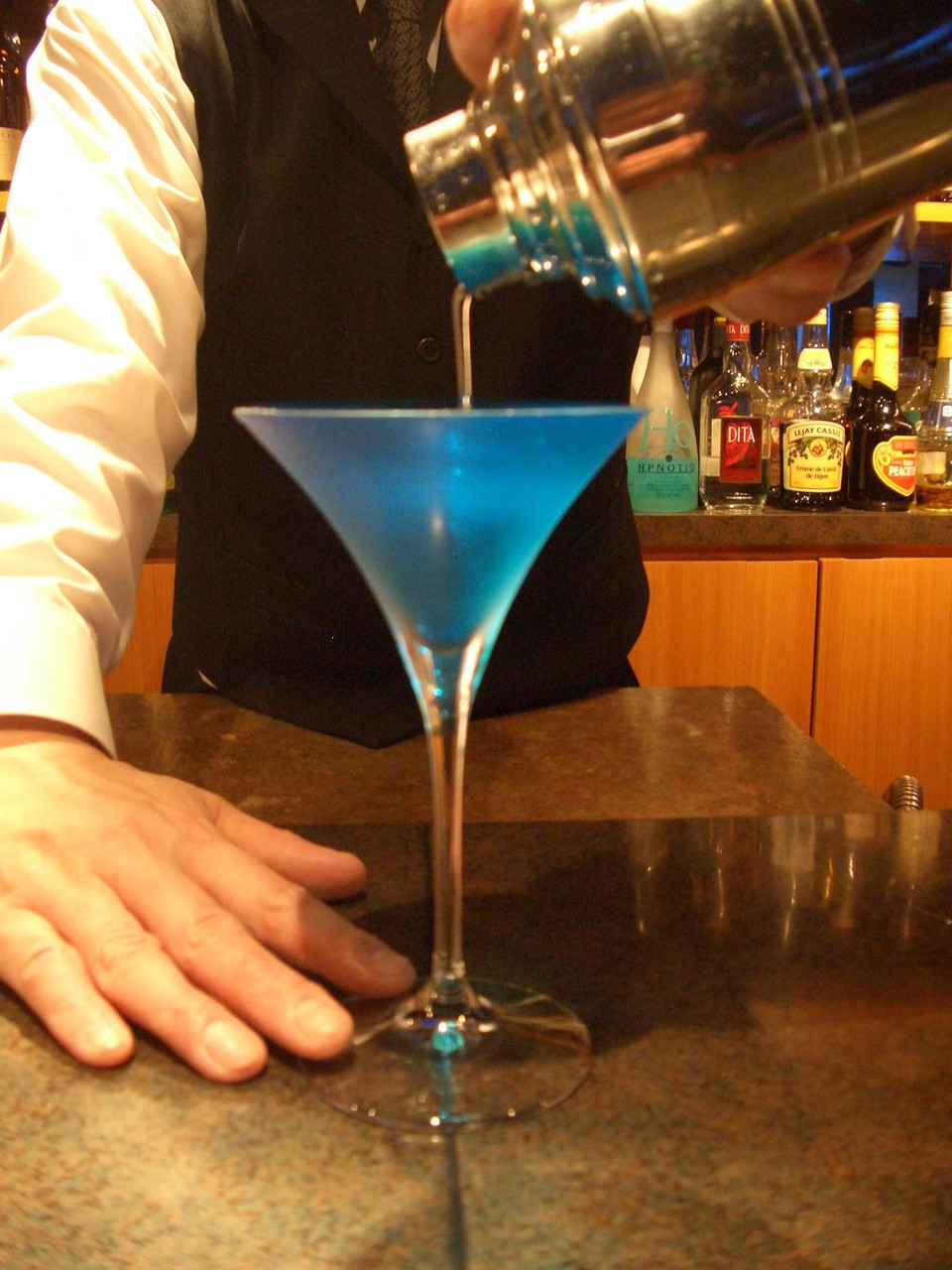 ヘヴンズバーオフィシャルサイト ヘヴンズバー Jazzlive Cocktailbar