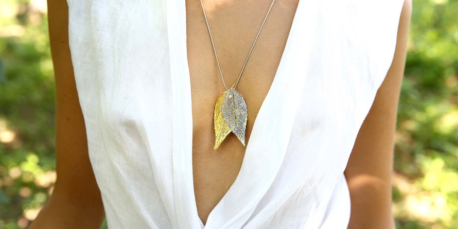 Gioielli realizzati con foglie vere
