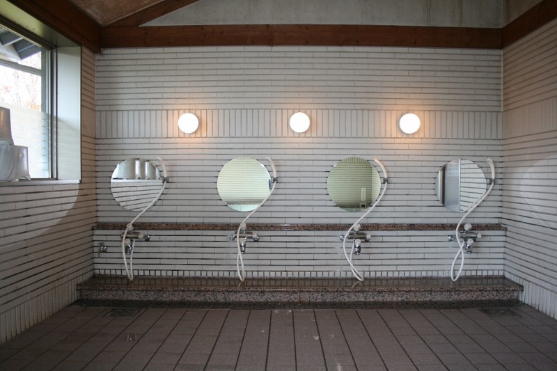 スポーツ合宿 レクリエーションならわくわく体験館 岐阜県可児市 Wakuwaku Taikenkan ガラス工芸体験 宿泊施設 体育館 あなただけのわくわく探し