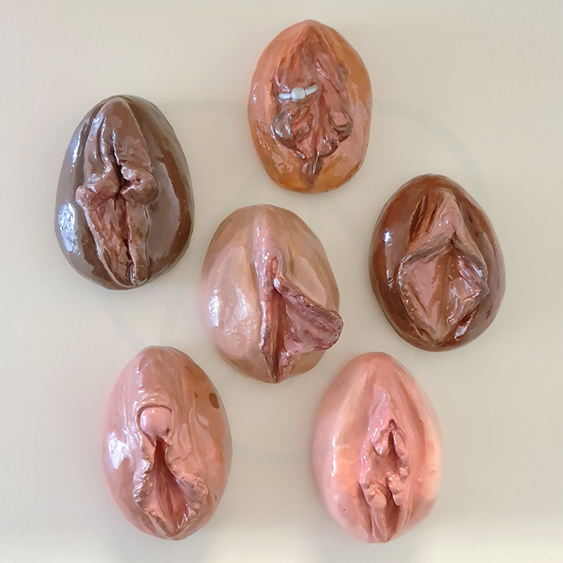 VKontakte-dagi hammomdagi yashirin kamera Katta kokrak fotosuratlari