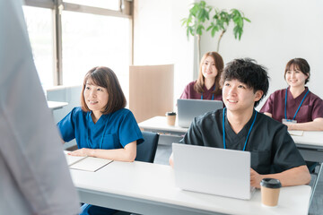 仲間と共に挑む！ケアマネ試験直前特訓講座スタート