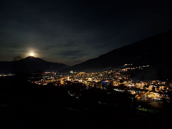 Kaprun bei Nacht und Vollmond Dez. 23