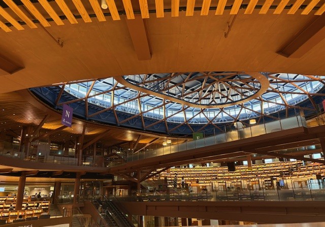 県立図書館