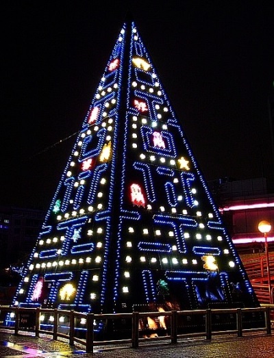  Pac Man Weihnachtsbaum für Gamer, gesehen auf Youtube