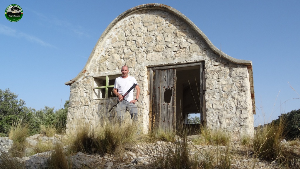 Mojón Blanco. Sierra del Águila. (Comarca de Mágina)