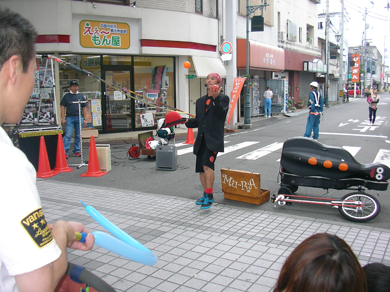 大道芸の共演 Mu-ra