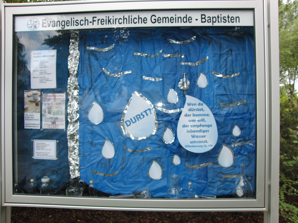 Wasser des Lebens Schaukasten