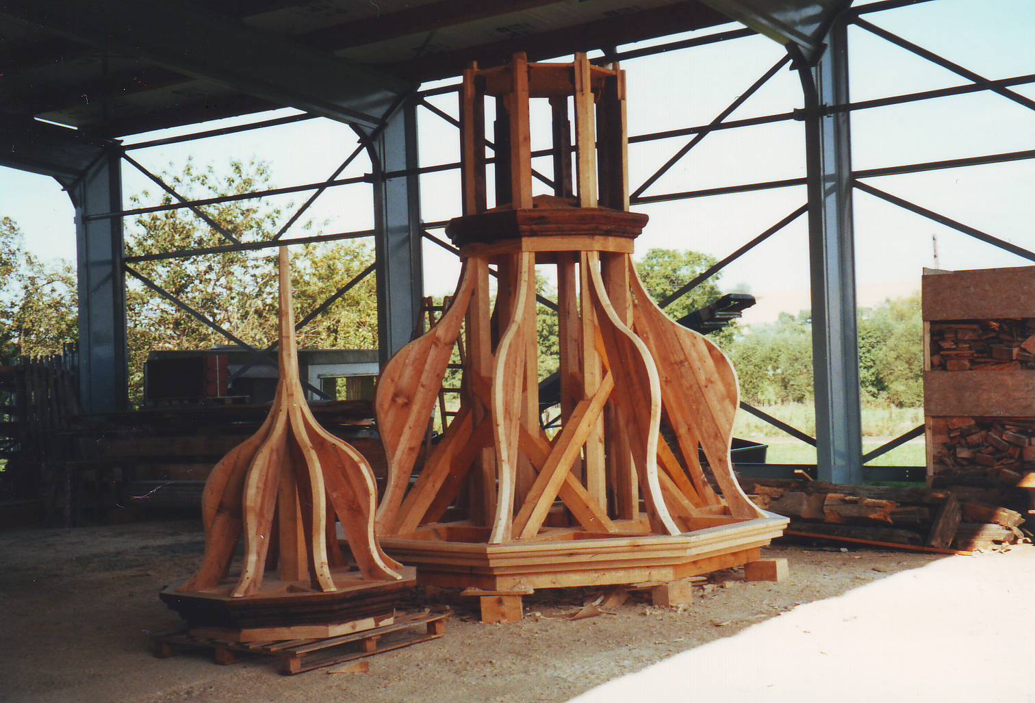 Turmhelm mit Laterne und Turmhaube Kirche Zschernitzsch