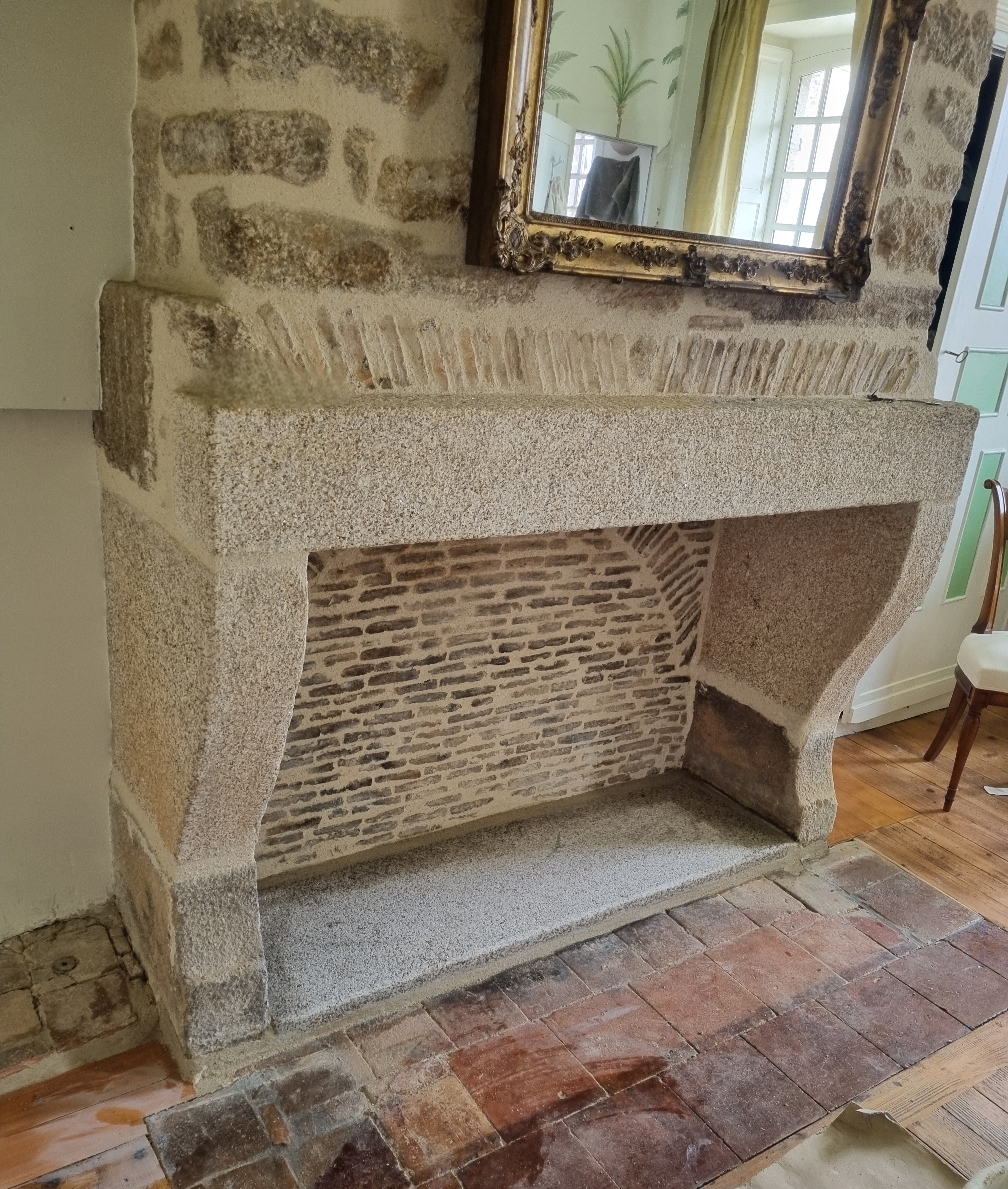 Cheminée granit beige 