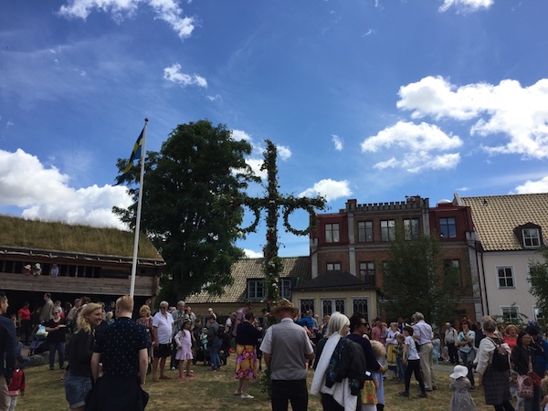 Mittsommerfest im Freilichtmuseum Kulturen in Lund, Südschweden | Midsommar i Lund